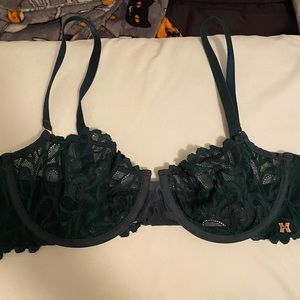 Savage X Fenty green bra